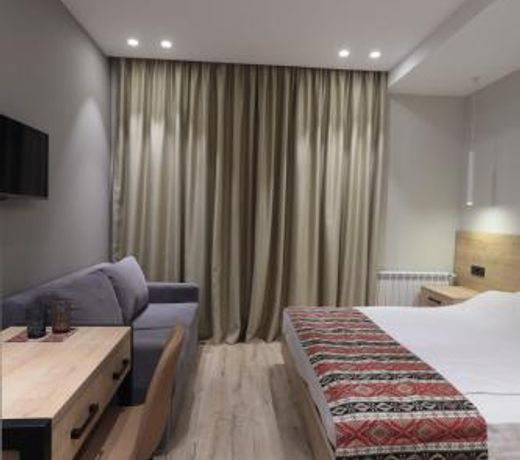 Andor Hotel