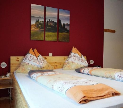 Gastehaus Strini