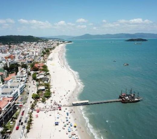 Cobertura Gourmet a 300mts da praia de Canasvieiras norte da ilha de Floripa