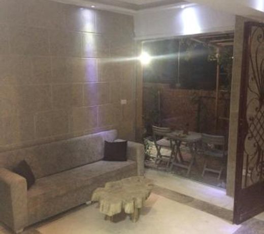 Lady Queen Apartment