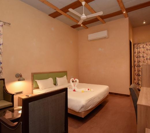 Banjara Hills Jungle Lodge