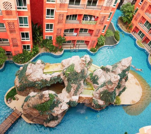 Seven Seas Resort Pattaya & Sofa bed