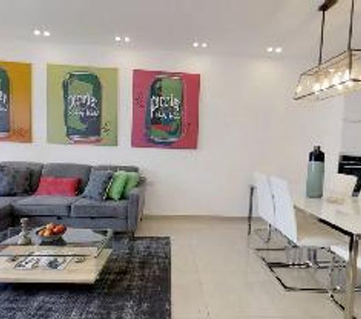 Exclusive Two-Bedroom Apartment With Parking