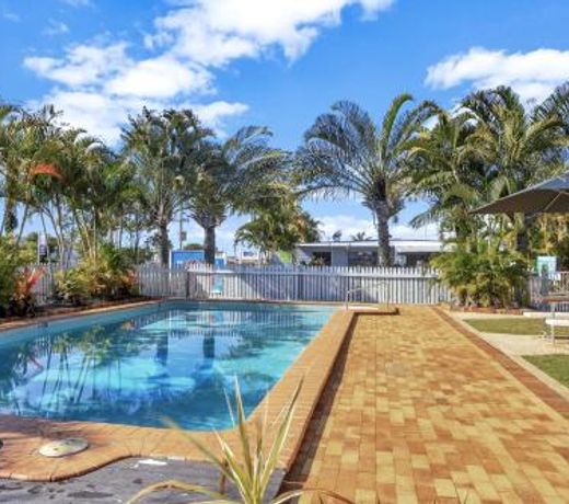 BIG4 Cane Village Holiday Park