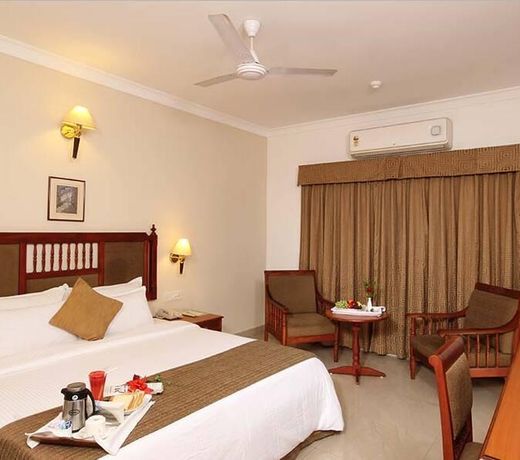 Cloud9 Hotel Kothamangalam