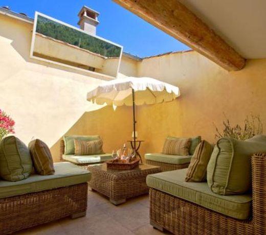 Luxurious Provencal Village House, Walk to Village Pool