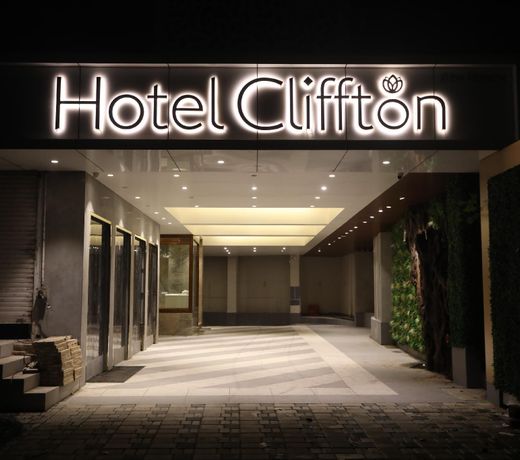 Hotel cliffton