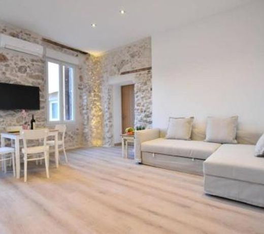 GORGEOUS BRAND NEW 2 BEDROOMS