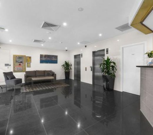Central Brunswick Apartment Hotel