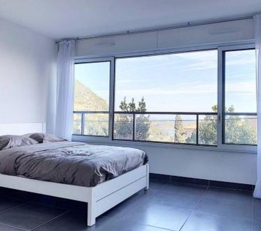 Great studio with a sea view and parking in 400 meters from Monaco