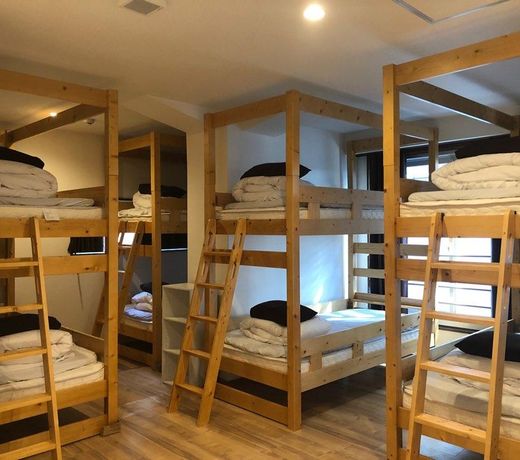 Nipponbashi Guesthouse