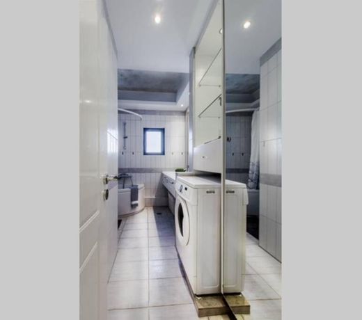 Spacious apartment in Glyfada close to the sea