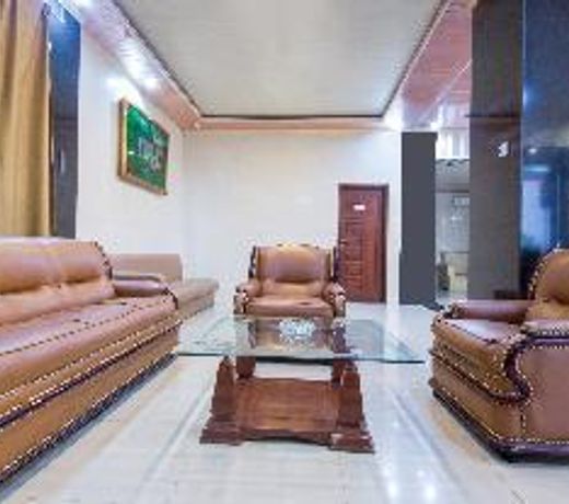 OYO 3023 Yellow Residence