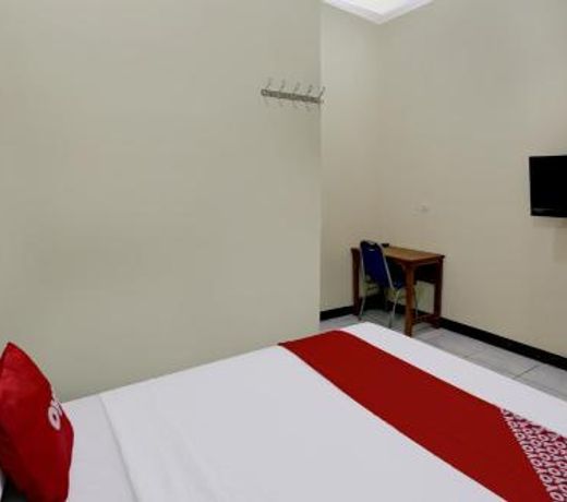OYO 3767 Permata House