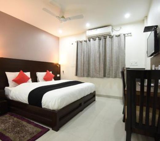 Parjaat Residency