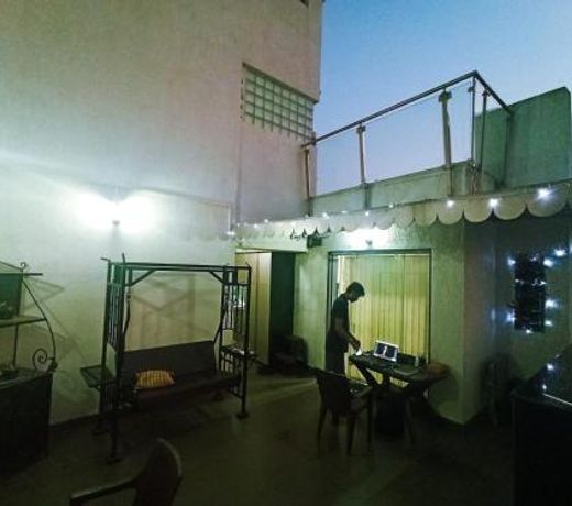 Juhu Elite Terrace Flat 1001