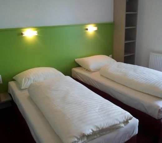 WiF! Motel