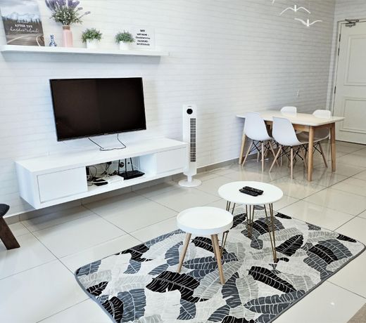 Atlantis Holiday Suites @Go Guesthouse Management