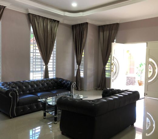 Homestay Guzel