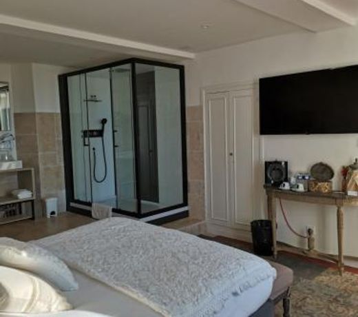 CHAMBRES LOUGOLIN
