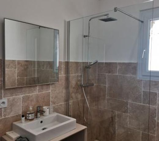 CHAMBRES LOUGOLIN
