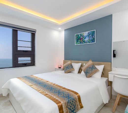3218  Madame Phuong-Super VIP Apartment Ocean View