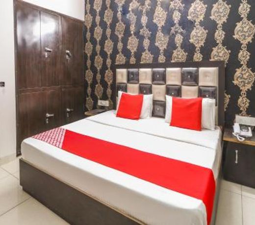 OYO 67188 K9 Regency