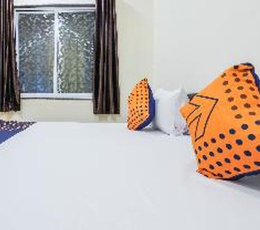 SPOT ON 67116 Royal Executive