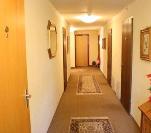Cresta Hotel