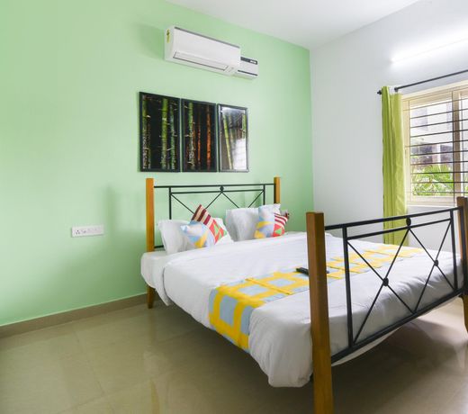 Oyo Home 64266 Lime Wood