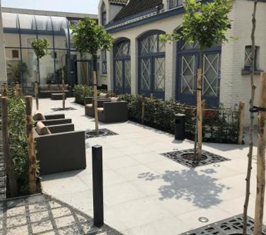 Golden Tree Hotel