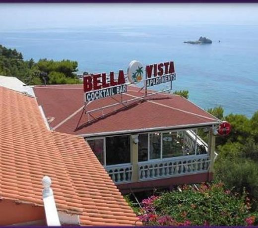 Bella Vista Apartments