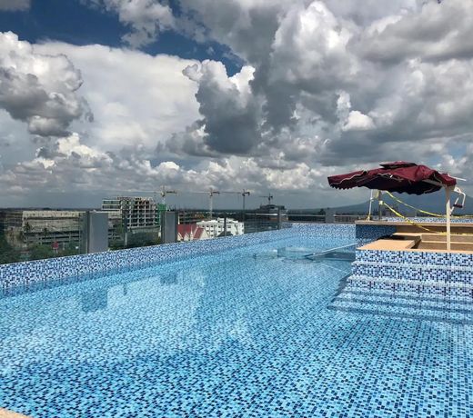 Amazing condo in premier La Grande tower