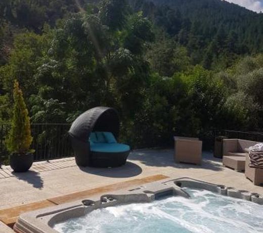 Les Jardins De La Glaciere