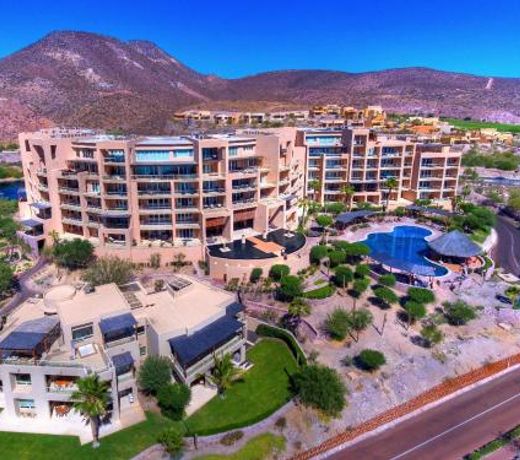 Puerta Cortes Residences
