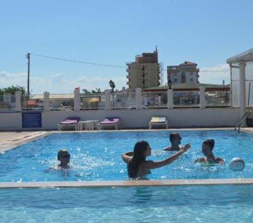 Yasmin Hotel