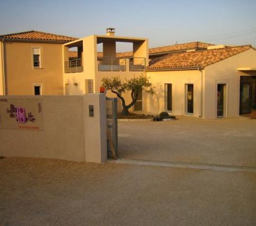 Patio De Violette
