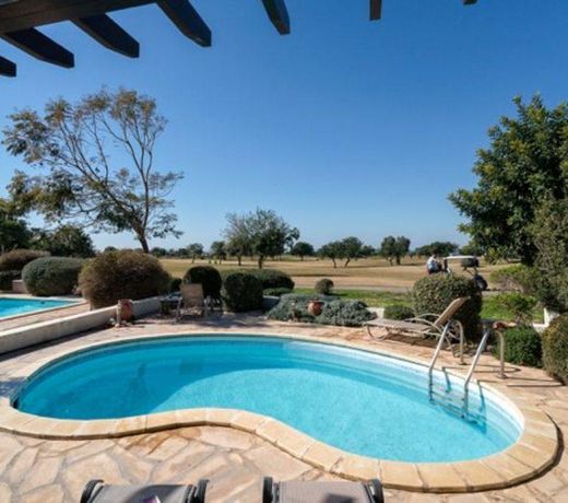 Imagine Renting this Luxury Villa with Golf Course Views, Villa Paphos 1185