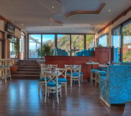 Hotel Adrovic