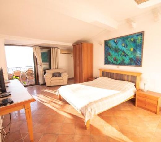 Apartments and Rooms Levantin Inn