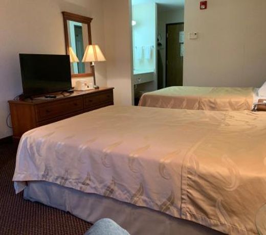 AmeriVu Inn and Suites