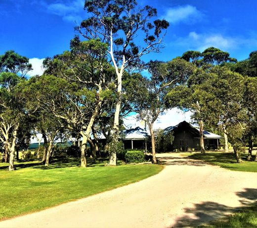 Kenwood Bank Vineyard Retreat