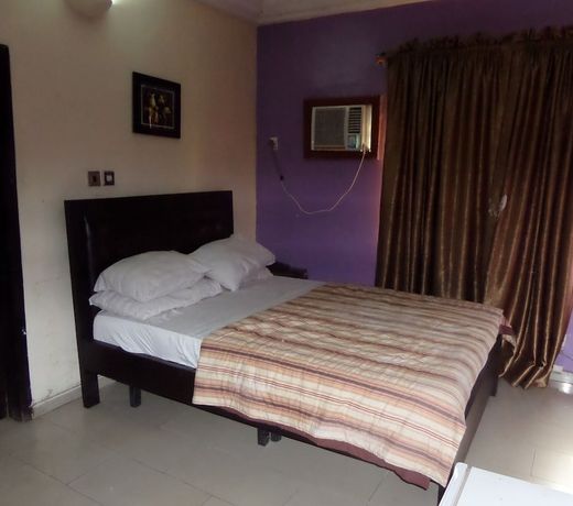 Cristabol Apartments