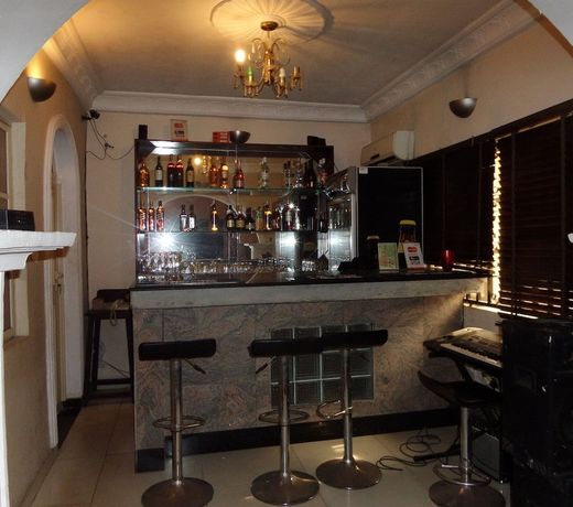 Cristabol Apartments