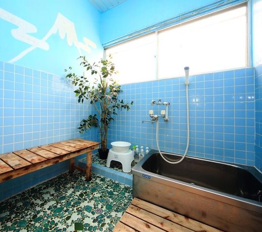 èªç¶æº¢ããçãæ Kamon Inn å¯¿