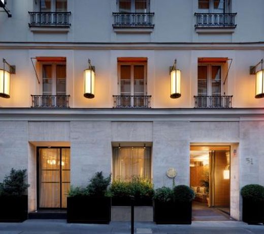 Le Belgrand Hotel Paris Champs Elysees, Tapestry Collection by Hilton