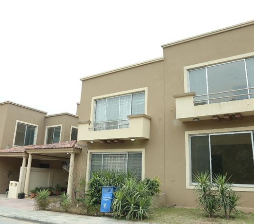Butterfly Guest House Phase 7 Bahria Town