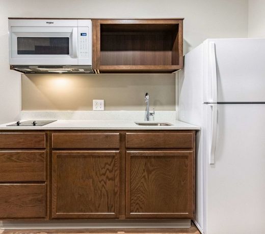 WoodSpring Suites Indianapolis Airport South
