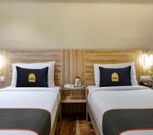 Collection O 30113 Camp New ModiKhana