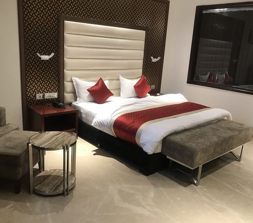 C-Pearls Hotel & Banquet